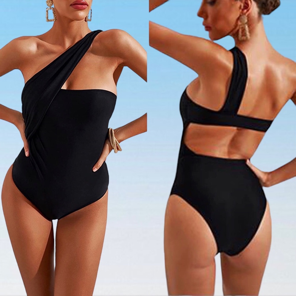Black Goddess Ruched Wrap-Front One-Piece Swimsuit SIZE M